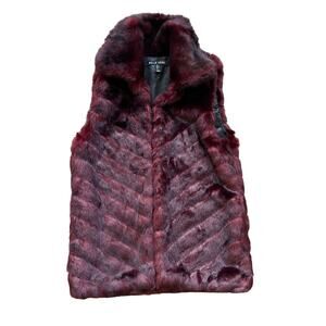 NWOT BELLE VERE European Dark Burgundy Faux Fur Chevron Vest (S)